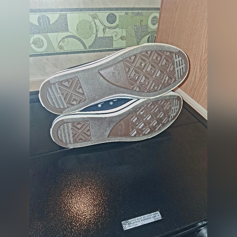 Converse Low Top Sneakers in Black and White - Picture 9 of 11